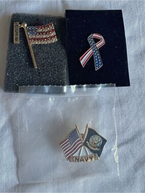 Vintage Patriotic Lapel Pin Lot USA Flag Volunteer Ribbon US Navy 3pc Bundle
